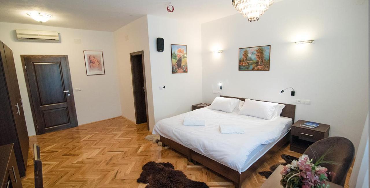 Holiday Resort Zlatni Dol Mostar Goranci 外观 照片